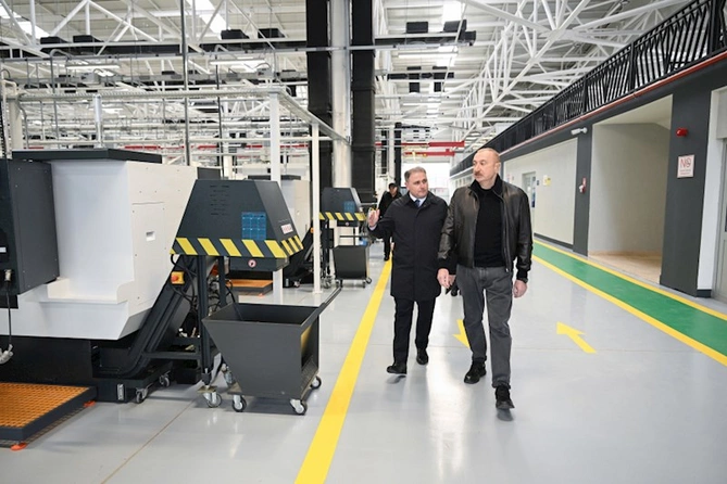 İlham Əliyev Tərtər elektromexanika zavodunun yenidənqurmadan sonra açılışında iştirak etdi — FOTOLAR (YENİLƏNİB) İlham Əliyev Tərtər elektromexanika zavodunun yenidənqurmadan sonra açılışında iştirak etdi — FOTOLAR (YENİLƏNİB)
