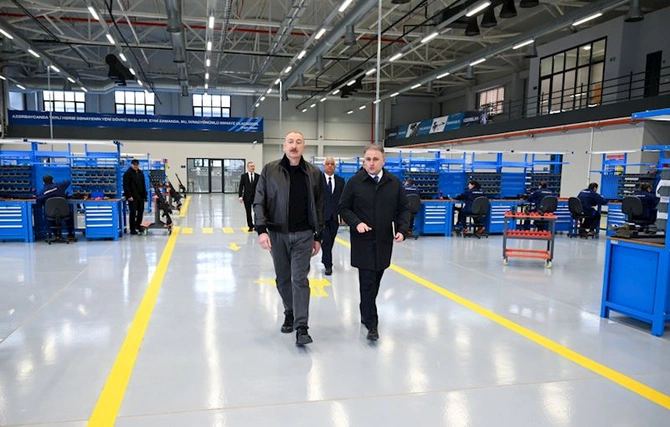 İlham Əliyev Tərtər elektromexanika zavodunun yenidənqurmadan sonra açılışında iştirak etdi — FOTOLAR (YENİLƏNİB) İlham Əliyev Tərtər elektromexanika zavodunun yenidənqurmadan sonra açılışında iştirak etdi — FOTOLAR (YENİLƏNİB)
