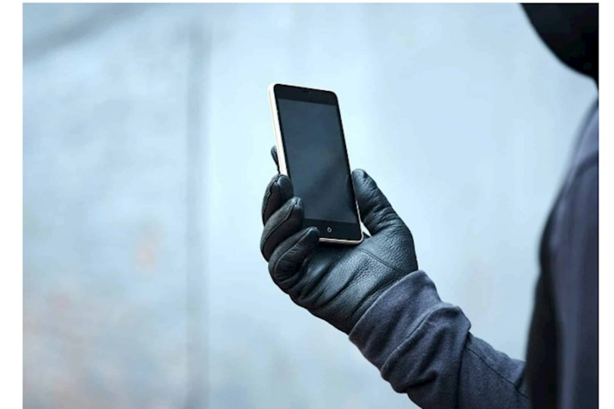 Mobil telefon oğurlayan şəxs saxlanılıb