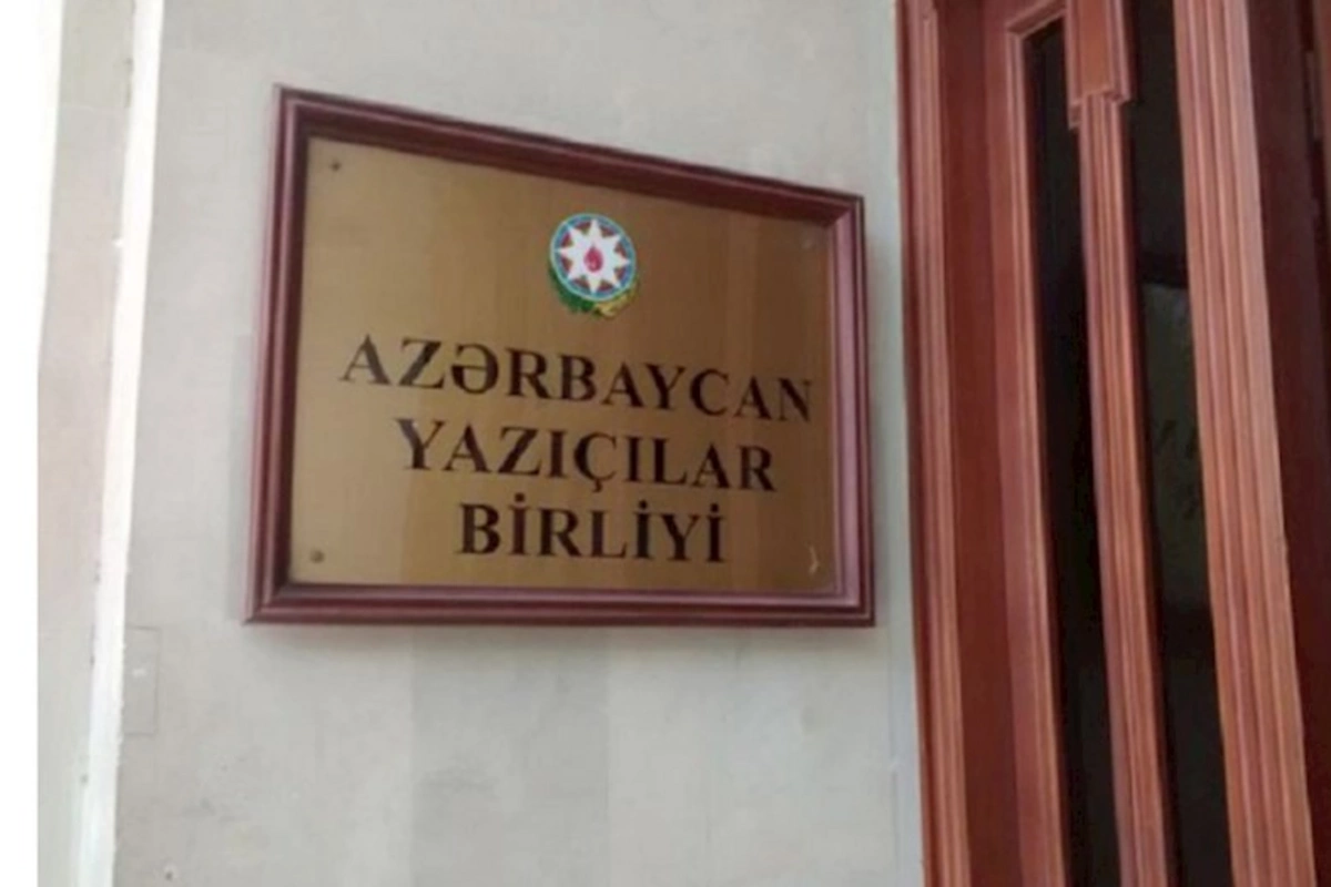 Yazıçılar Birliyinə üzvlük dayandırıldı