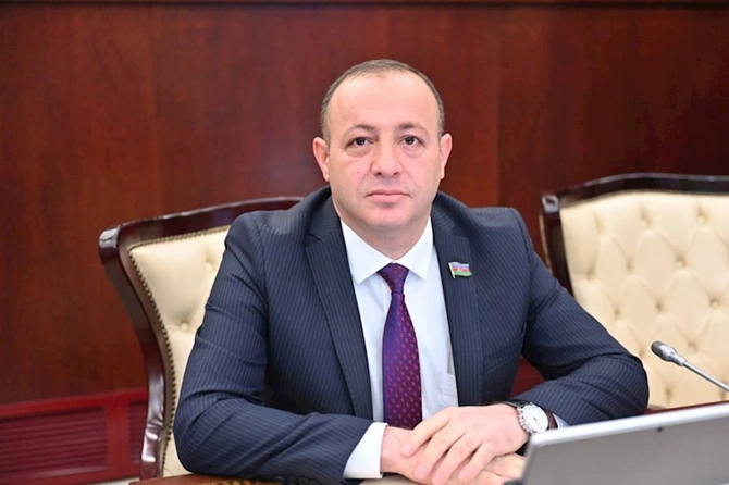 Yaz sessiyası başlayır: deputatlar hansı təkliflərlə qayıdır?