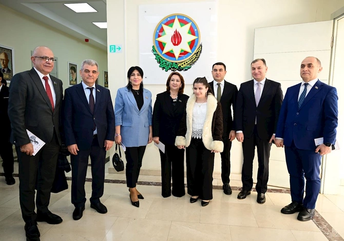 Üzeyir Hacıbəyli Mükafatının qalibləri təltif olundu — FOTOLAR Üzeyir Hacıbəyli Mükafatının qalibləri təltif olundu — FOTOLAR