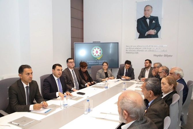 Dövlət teatrlarında idarəetmə mexanizmləri təkmilləşdirilib — FOTOLAR