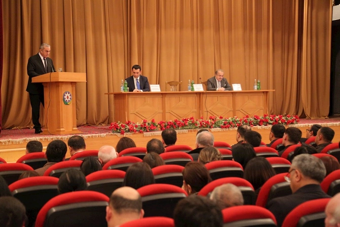 Hacıqabulda 2025-ci ilin sosial-iqtisadi inkişafının yekunlarına dair hesabat yığıncağı keçirilib — FOTOLAR