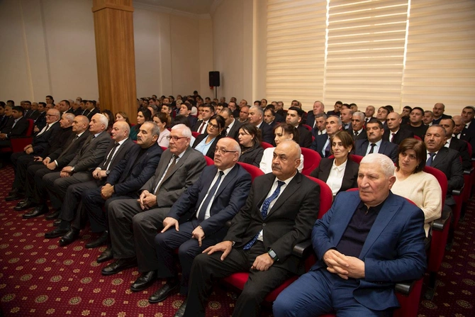 Salyanda sosial-iqtisadi inkişafla bağlı hesabat yığıncağı keçirildi — FOTOLAR Salyanda sosial-iqtisadi inkişafla bağlı hesabat yığıncağı keçirildi — FOTOLAR