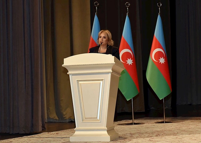 Sumqayıtda ötən ilin yekunları ilə bağlı hesabat yığıncağı keçirildi — FOTOLAR Sumqayıtda ötən ilin yekunları ilə bağlı hesabat yığıncağı keçirildi — FOTOLAR