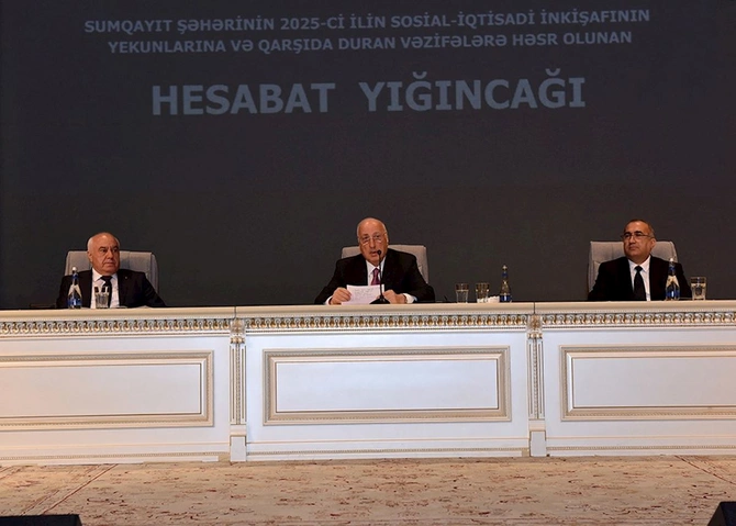 Sumqayıtda ötən ilin yekunları ilə bağlı hesabat yığıncağı keçirildi — FOTOLAR Sumqayıtda ötən ilin yekunları ilə bağlı hesabat yığıncağı keçirildi — FOTOLAR