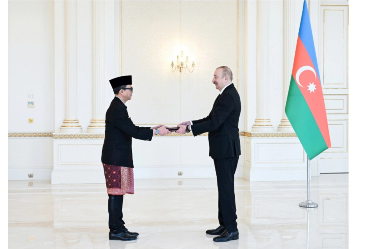 İlham Əliyev daha bir səfirin etimadnaməsini qəbul etdi — FOTOLAR (YENİLƏNİB)