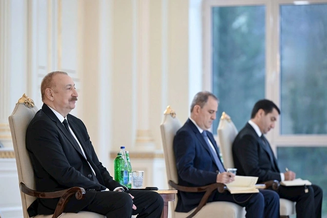 Prezident yeni səfirin etimadnaməsini qəbul etdi — FOTOLAR (YENİLƏNİB) Prezident yeni səfirin etimadnaməsini qəbul etdi — FOTOLAR (YENİLƏNİB)