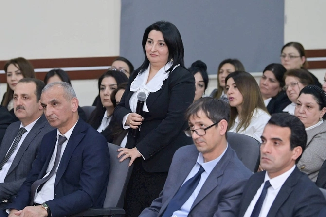 Emin Əmrullayev bir qrup təhsil işçisi ilə görüşdü — FOTOLAR