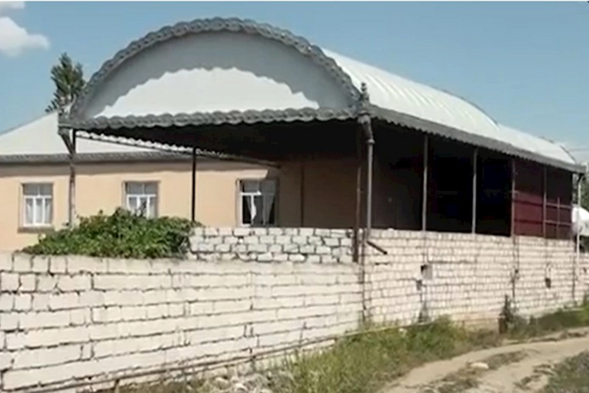 Ağstafada müxtəlif vaxtlarda 5 üzvü ölən ailənin evi yandı