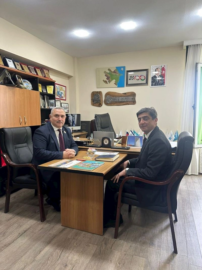Deputat Kıbrıs Azərbaycan Evini ziyarət etdi — FOTOLAR