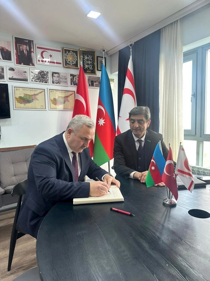 Deputat Kıbrıs Azərbaycan Evini ziyarət etdi — FOTOLAR