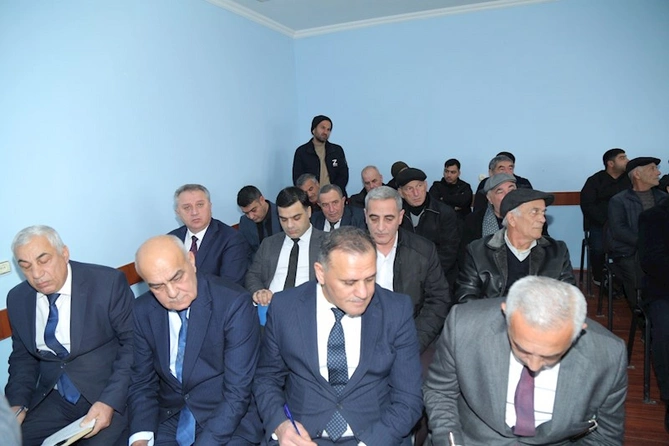 Hacıqabulda növbəti səyyar qəbul-görüş keçirildi — FOTOLAR Hacıqabulda növbəti səyyar qəbul-görüş keçirildi — FOTOLAR