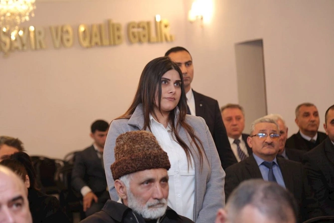 Sevindik Hətəmov növbəti vətəndaş qəbulu keçirdi — FOTOLAR