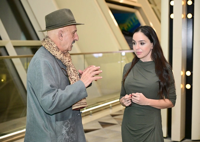 Leyla Əliyeva “Yüksələn işıq” sərgisində — FOTO