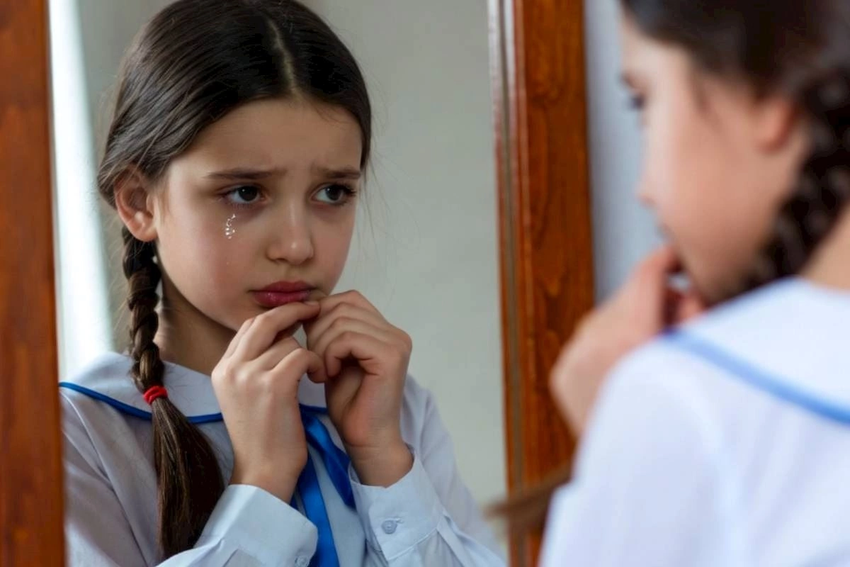 Bakıda məktəbli qızdan ağlasığmaz əməl — Çantasından psixotrop maddələr çıxdı