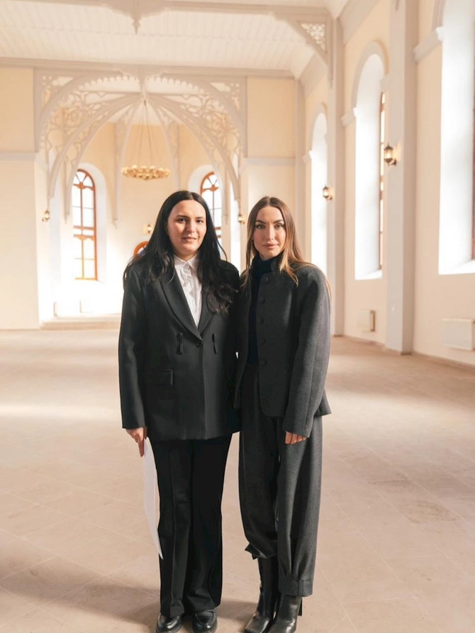 Prezidentin qızı və gəlini Müqəddəs İohann lüteran kilsəsində — FOTOLAR Prezidentin qızı və gəlini Müqəddəs İohann lüteran kilsəsində — FOTOLAR