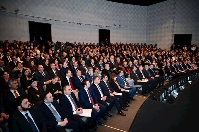 Mədəniyyət Nazirliyinin kollegiya iclası keçirilir — FOTOLAR Mədəniyyət Nazirliyinin kollegiya iclası keçirilir — FOTOLAR