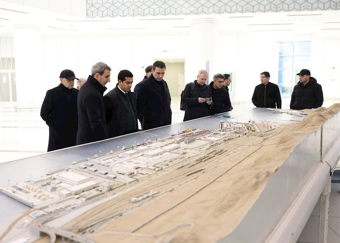 ADY sədri Türkmənbaşı Beynəlxalq Dəniz Limanında oldu — FOTOLAR ADY sədri Türkmənbaşı Beynəlxalq Dəniz Limanında oldu — FOTOLAR