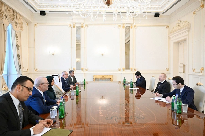 Prezident Ərəb Parlamentinin prezidentini qəbul etdi — FOTOLAR