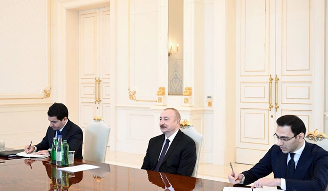 Prezident Ərəb Parlamentinin prezidentini qəbul etdi — FOTOLAR