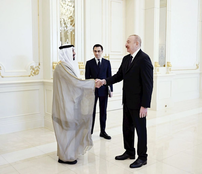 Prezident Ərəb Parlamentinin prezidentini qəbul etdi — FOTOLAR