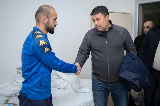 Veysəl Rzayev bıçaqlanandan sonra — FOTOLAR