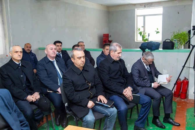 Rüstəm Xəlilov daha bir kənddə səyyar qəbul keçirdi — FOTOLAR Rüstəm Xəlilov daha bir kənddə səyyar qəbul keçirdi — FOTOLAR