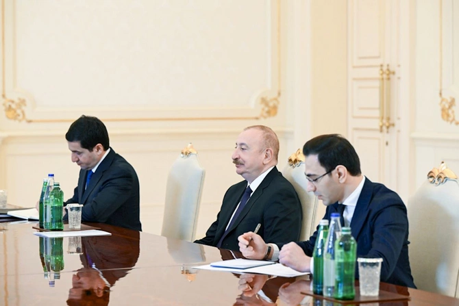 Prezident Ərəb Parlamentinin prezidentini qəbul etdi — FOTOLAR