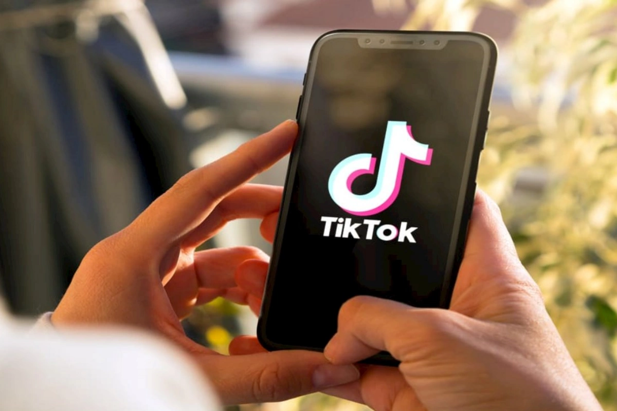 Baxımlı Tiktok dilənçiləri — Onları nə gözləyir?