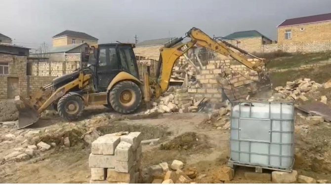 Abşeronda qanunsuz aparılan tikinti işlərinin qarşısı alındı — FOTOLAR Abşeronda qanunsuz aparılan tikinti işlərinin qarşısı alındı — FOTOLAR