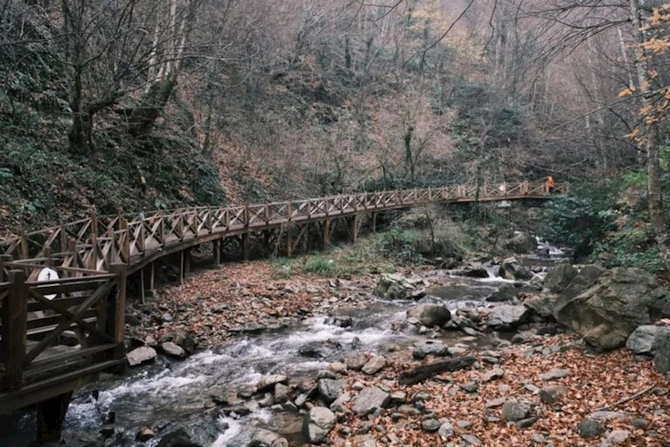Qışın sağlamlıq mövsümünə çevrildiyi məkan: Türkiyəni bir də belə kəşf edin — FOTOLAR