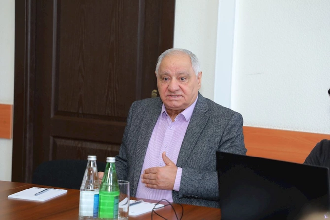 Teleradio Akademiyasında “Ekran-efirdə ədəbi tələffüz və publisistik üslub” mövzusunda təlim təşkil olunub — FOTOLAR