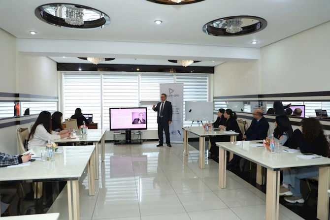 Teleradio Akademiyasında “Ekran-efirdə ədəbi tələffüz və publisistik üslub” mövzusunda təlim təşkil olunub — FOTOLAR