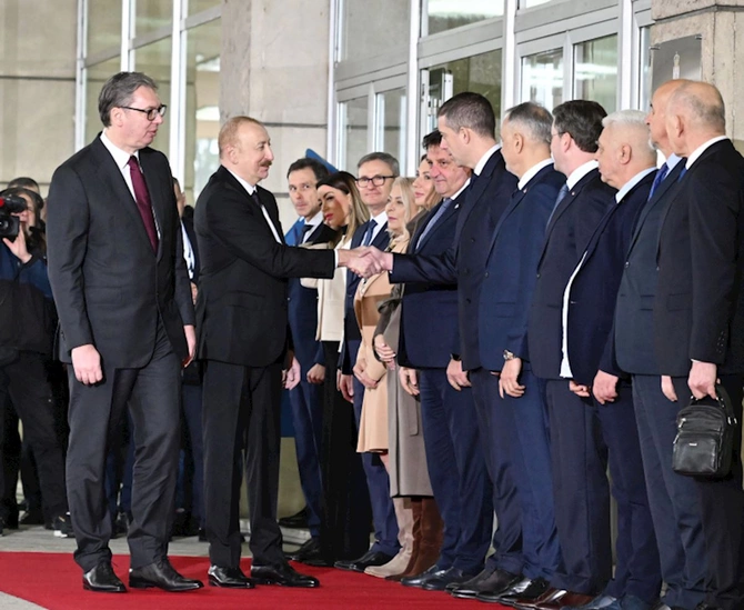 İlham Əliyevin Serbiyada rəsmi qarşılanma mərasimi olub — VİDEO/FOTOLAR İlham Əliyevin Serbiyada rəsmi qarşılanma mərasimi olub — VİDEO/FOTOLAR