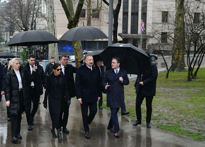 Prezident Belqradda Heydər Əliyevin və Milorad Paviçin abidələrini ziyarət etdi — FOTOLAR
