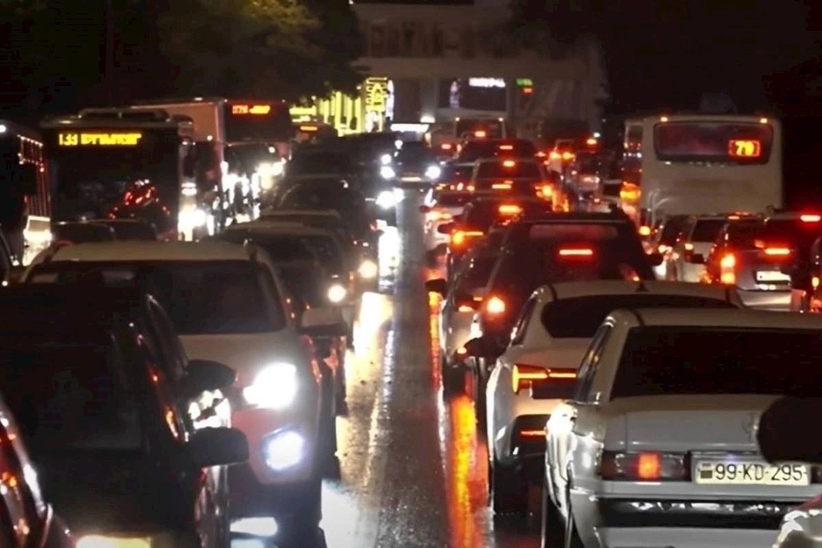 Yollarda sıxlıq yaradan sürücülərlə bağlı tədbir görüləcək — Açıqlama