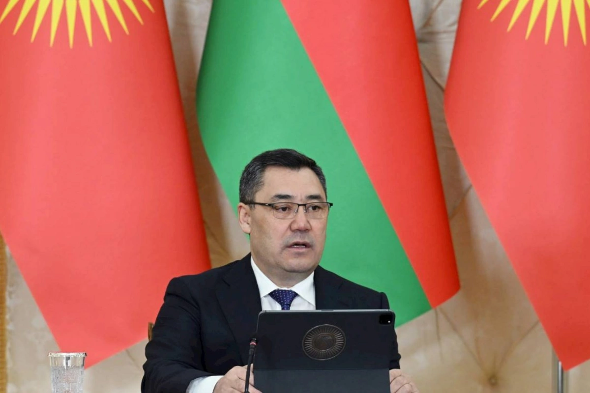 Sadır Japarov üç naziri vəzifəsindən azad etdi