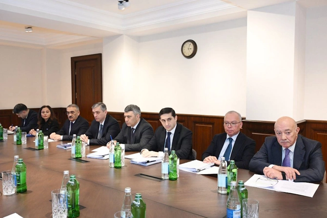 Azərbaycan Respublikasının Korrupsiyaya qarşı mübarizə üzrə Komissiyasının iclası keçirilib — FOTOLAR