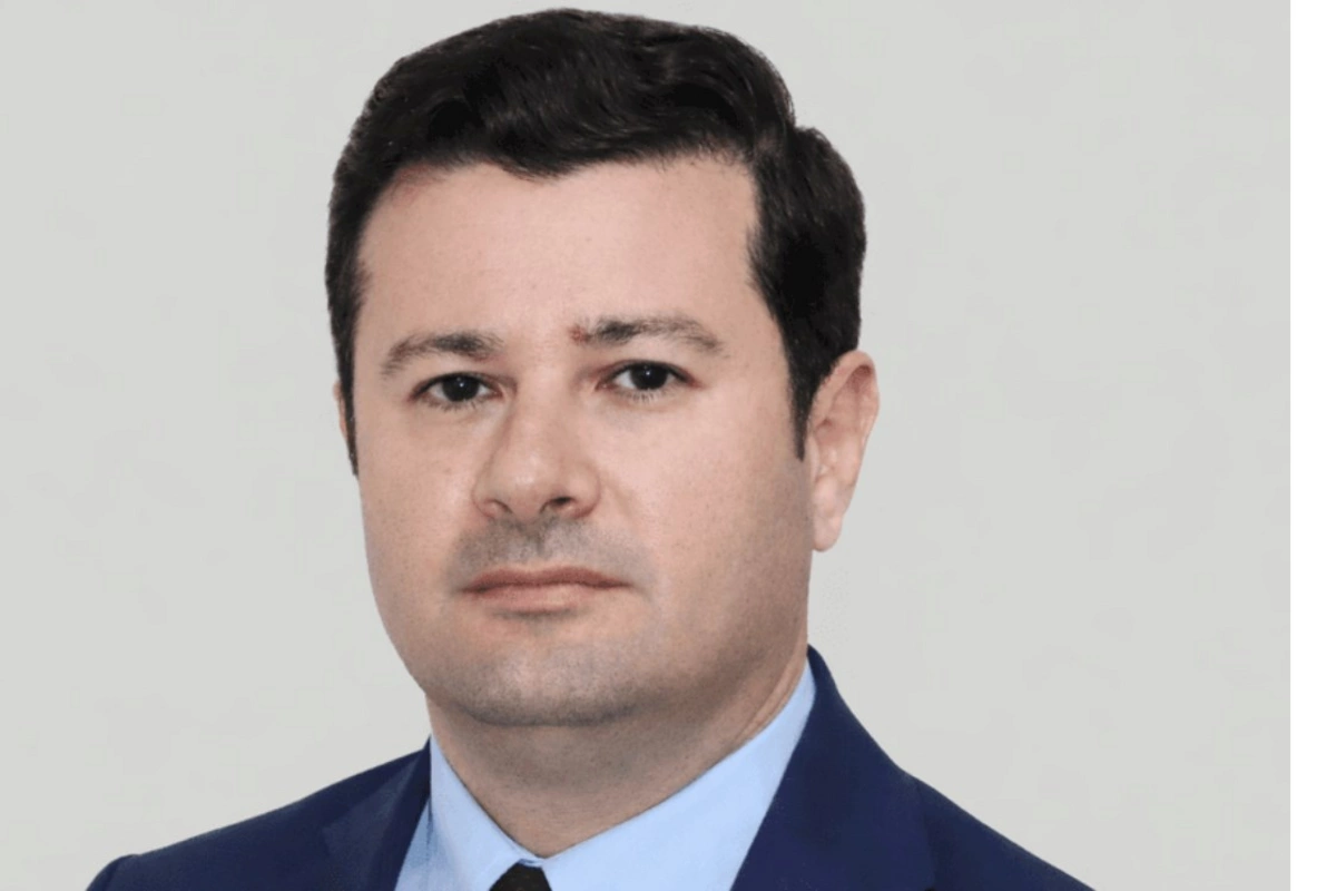 Bu qurumun mətbuat katibi işdən çıxdı