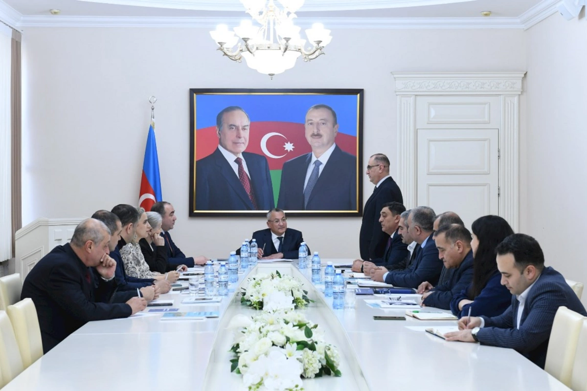 Dövlət Komistəsinin İctimai Şurasın iclası keçirildi
