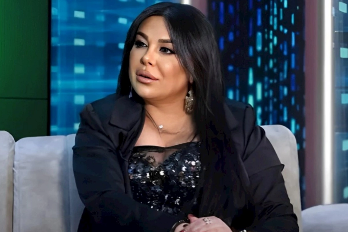 Gecə klubunda olanlardan biri mənəm, Xalq artistini görmüşəm