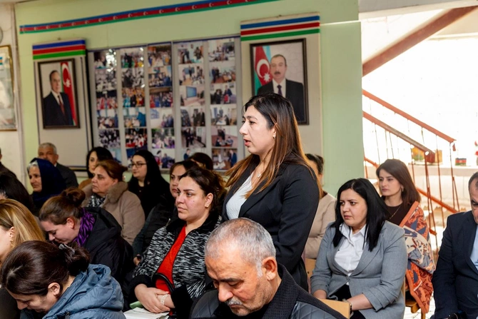 Rüstəm Xəlilov Marışlı kəndində səyyar görüş keçirdi — FOTOLAR