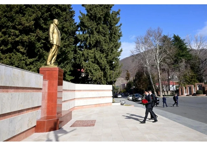 Mədəniyyət naziri Qaxda vətəndaş qəbulu keçirib — FOTOLAR