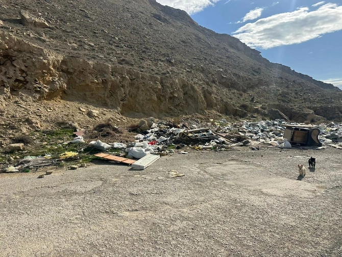 Sürüşmə zonasında qanunsuz tikinti aparılır — ÖZƏL (VİDEO/FOTO) Sürüşmə zonasında qanunsuz tikinti aparılır — ÖZƏL (VİDEO/FOTO)