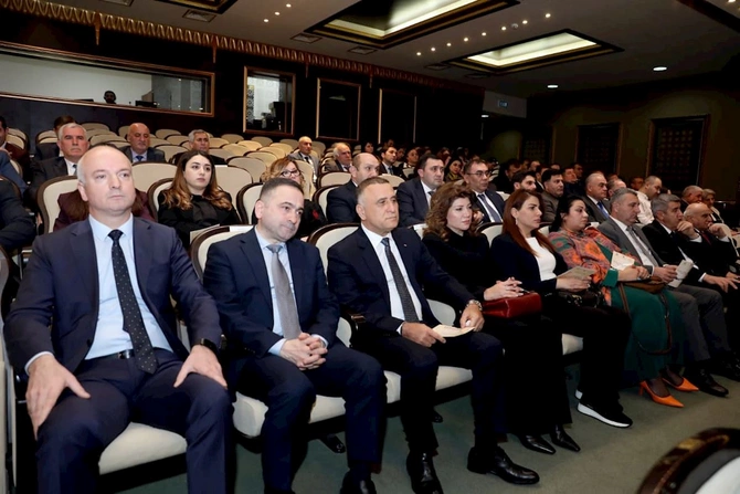 Veysəloğlunun sponsorluğu ilə çəkilən Naxçıvan Maarifi filmi təqdim olundu — FOTOLAR
