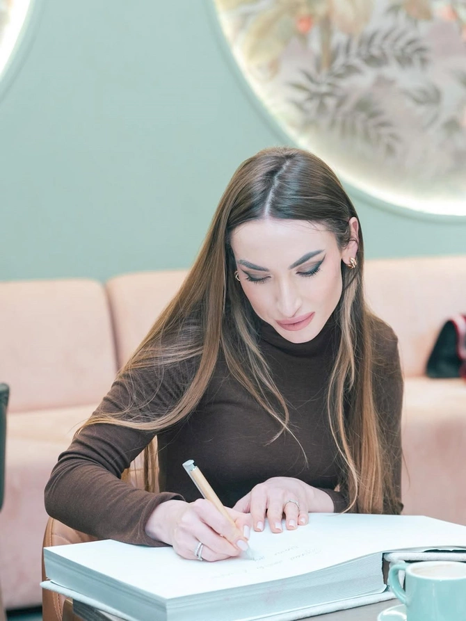 Prezidentin gəlini onlarla kofe hazırladı — FOTOLAR