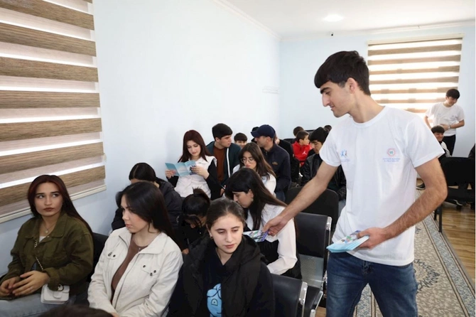 Gənclər Mərkəzi İsmayıllı rayonunda tədbir keçirdi — FOTOLAR Gənclər Mərkəzi İsmayıllı rayonunda tədbir keçirdi — FOTOLAR