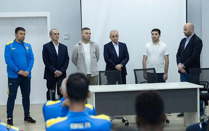 “Adnan Əhmədzadənin adamları “Kəpəz”in büdcəsini öz maraqlarına uyğun xərcləyiblər” — FOTO “Adnan Əhmədzadənin adamları “Kəpəz”in büdcəsini öz maraqlarına uyğun xərcləyiblər” — FOTO